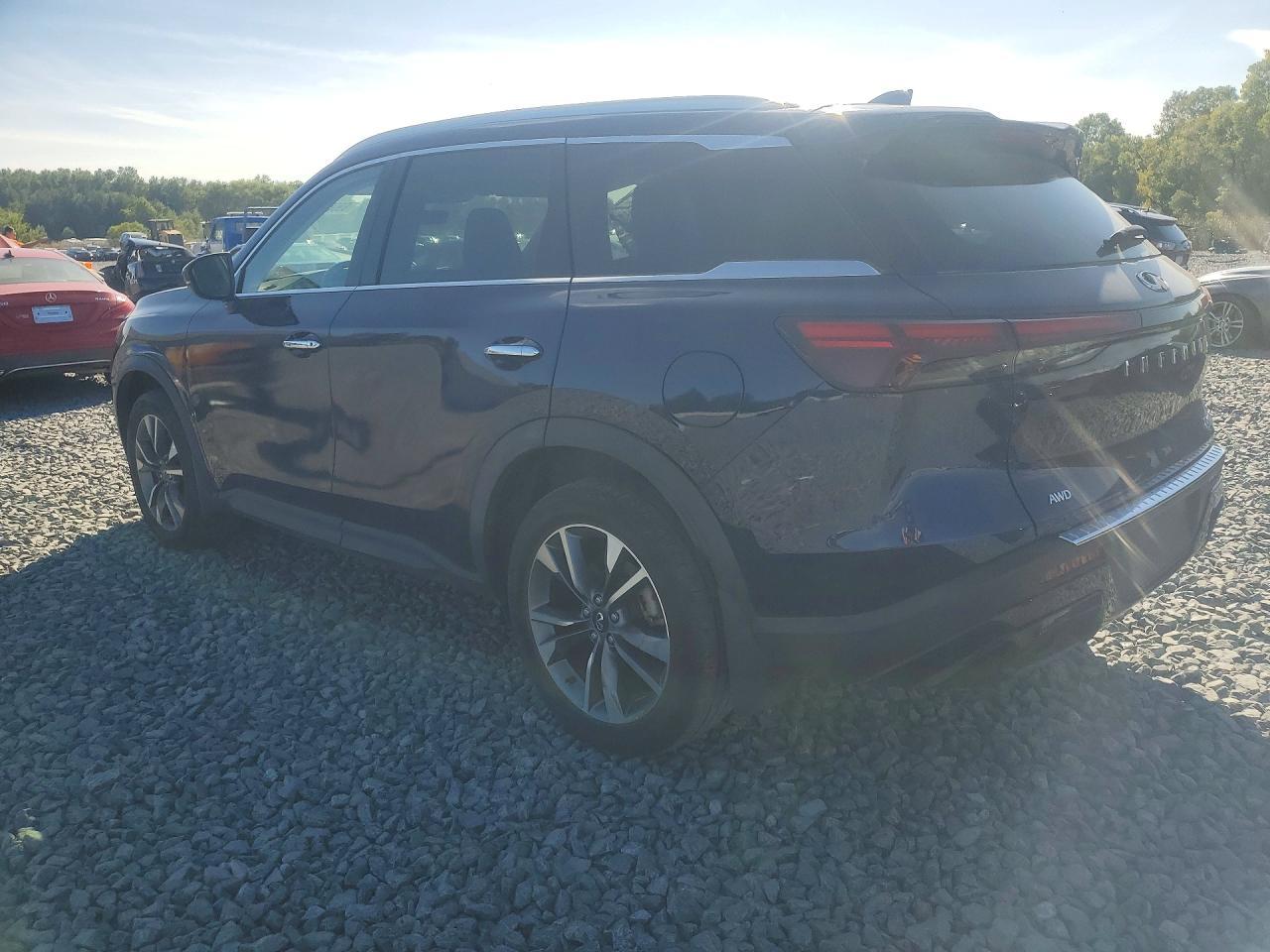 2023 Infiniti Qx60 Luxe - Image 2
