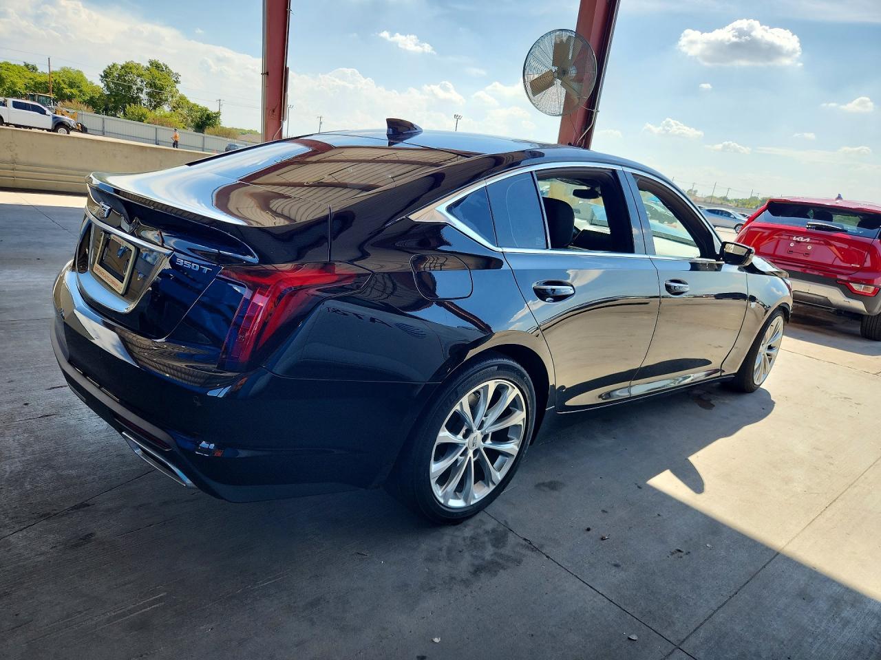 2022 Cadillac Ct5 Premium Luxury - Фото 3