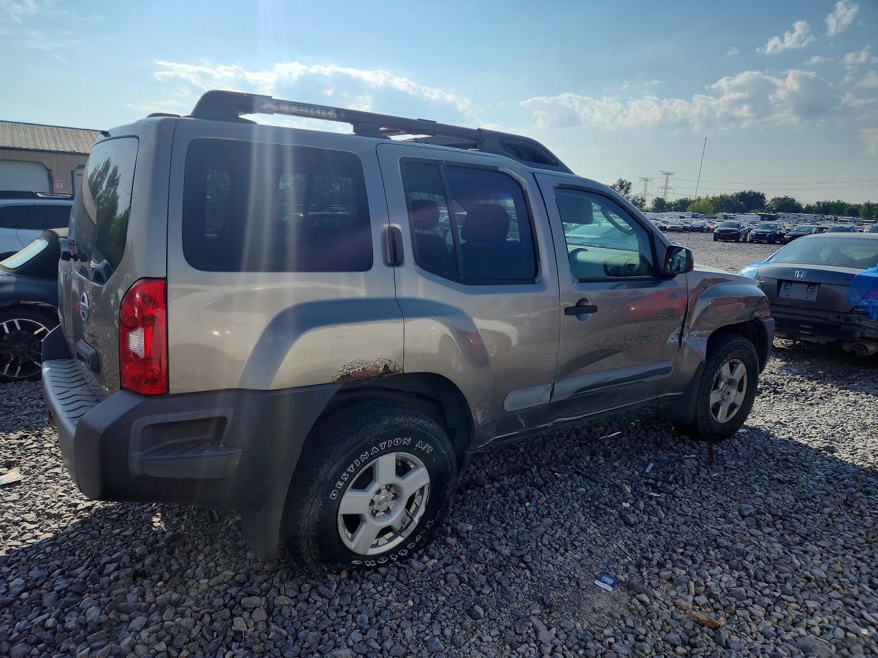 2005 Nissan Xterra S - Фото 3