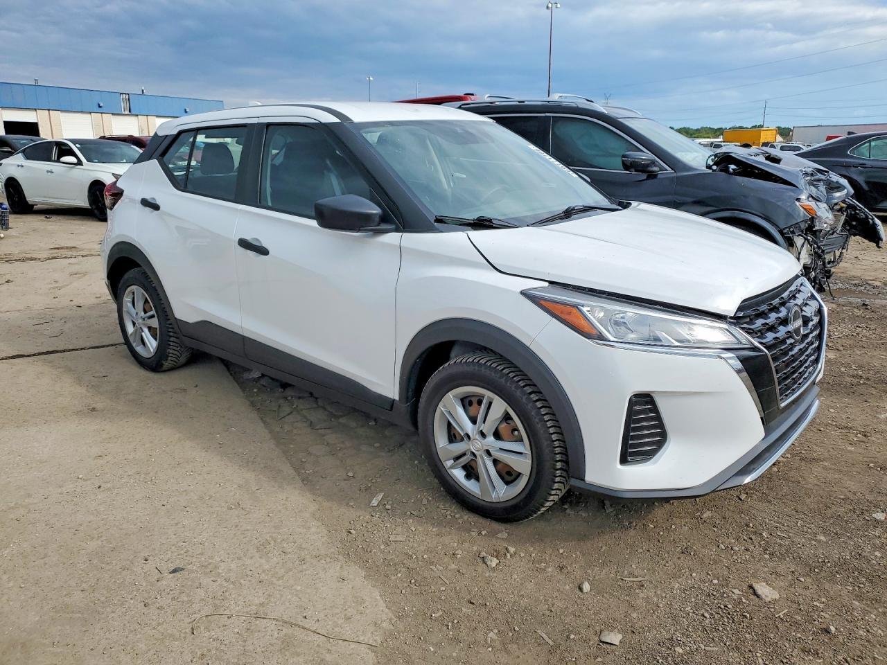 2024 Nissan Kicks S - Фото 4