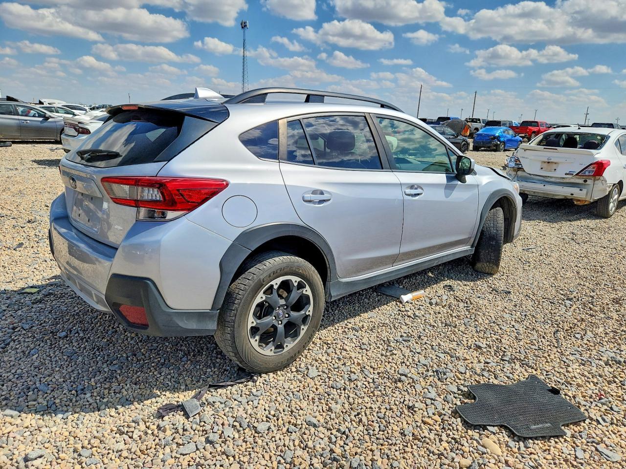2023 Subaru Crosstrek Premium - Image 3