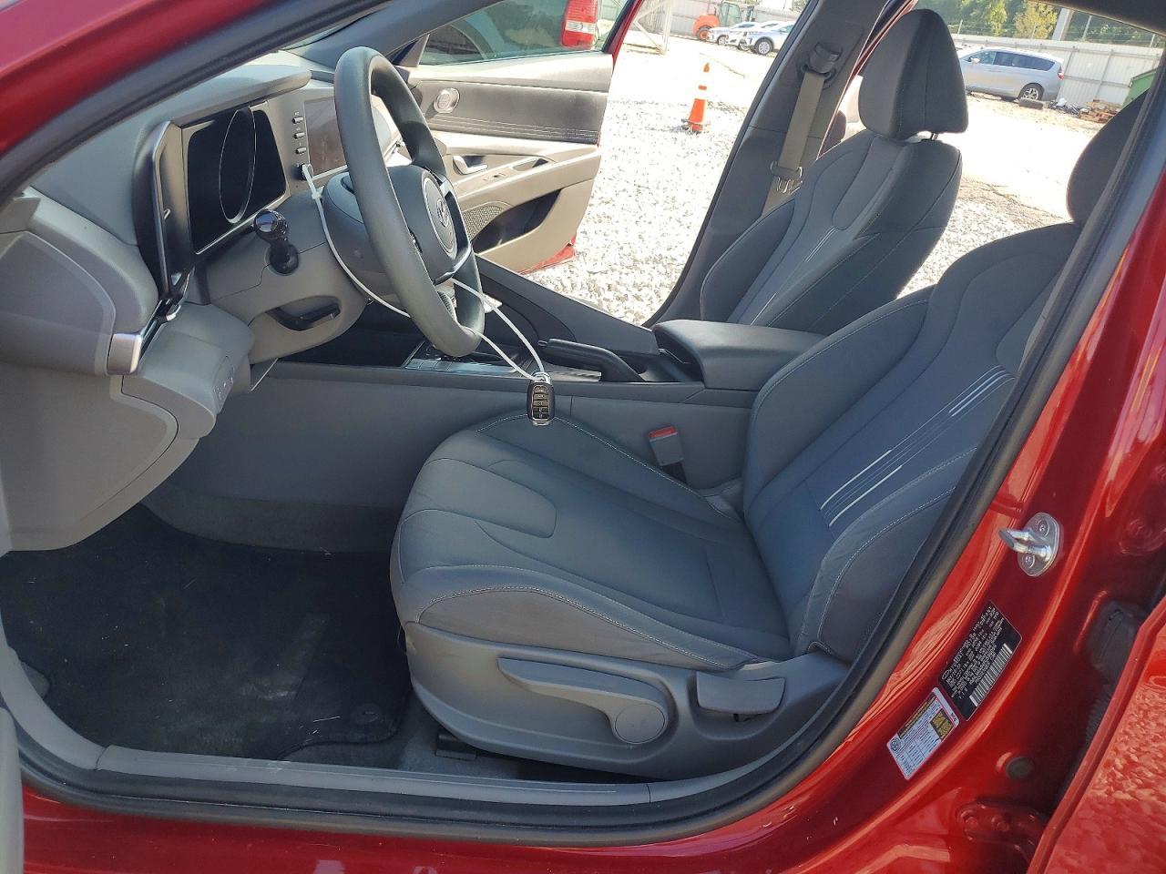 2023 Hyundai Elantra Sel - Image 7