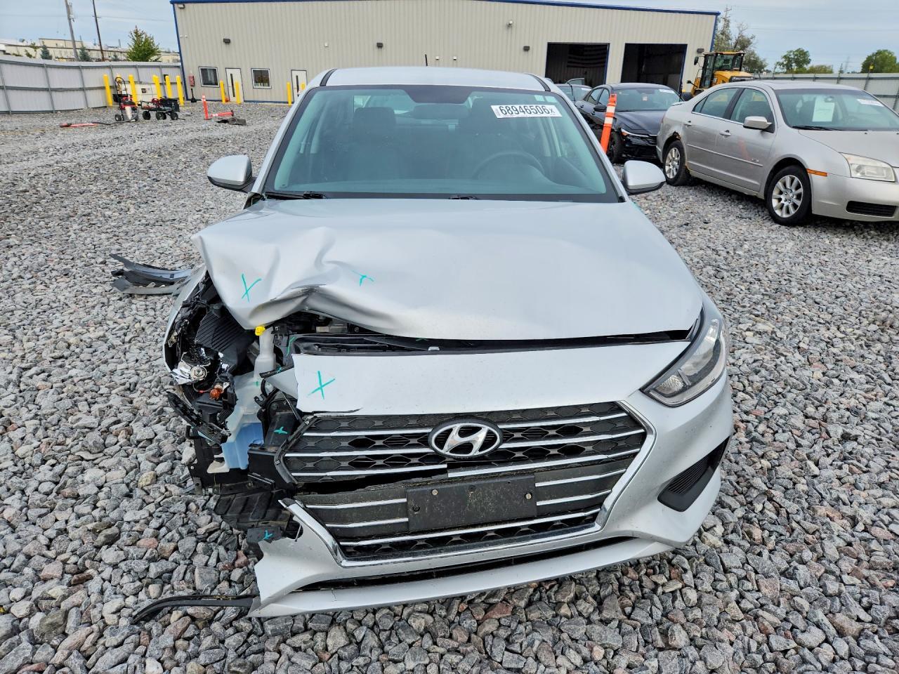 2021 Hyundai Accent Se - Фото 5