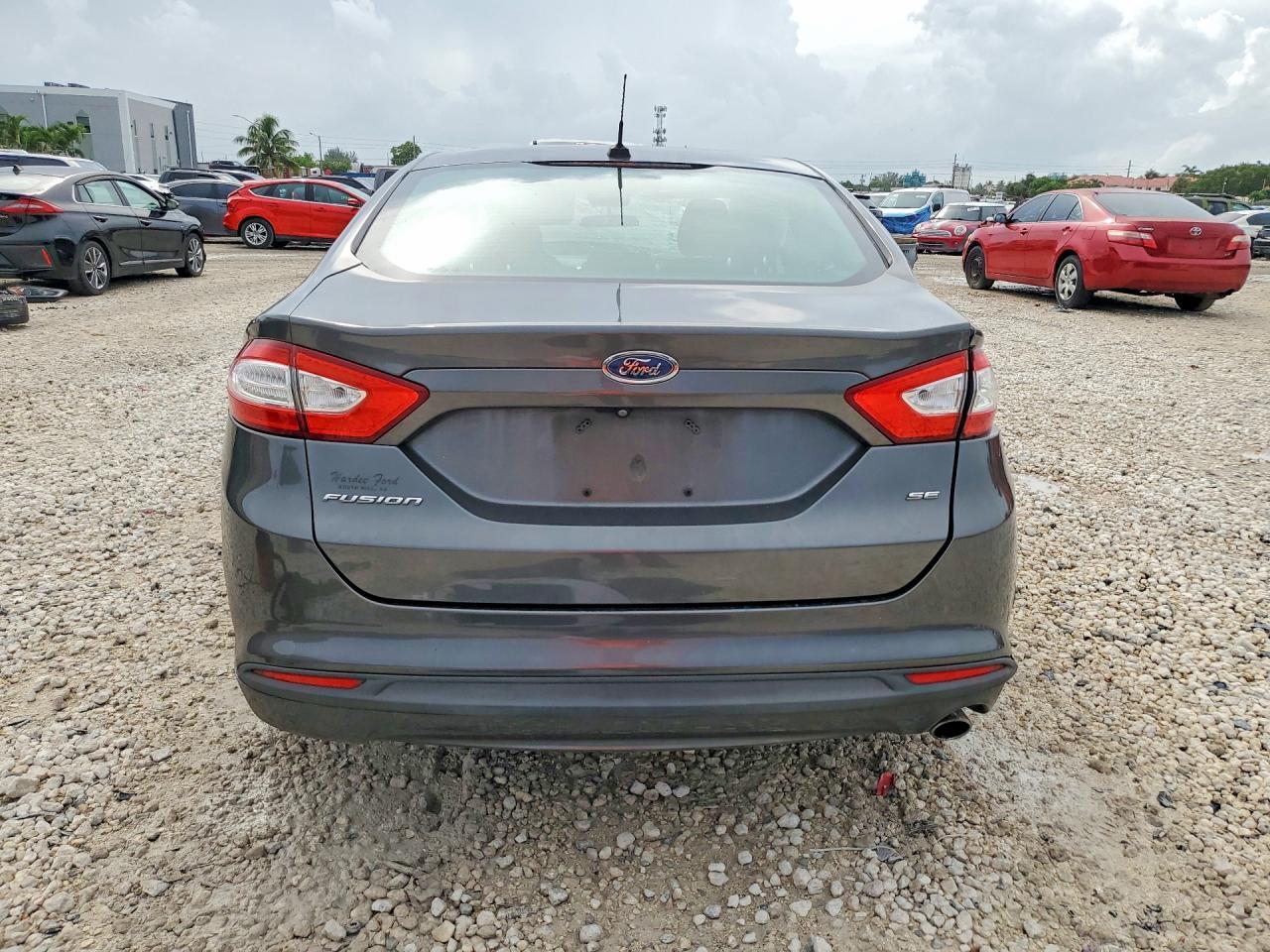 2016 Ford Fusion Se - Фото 6