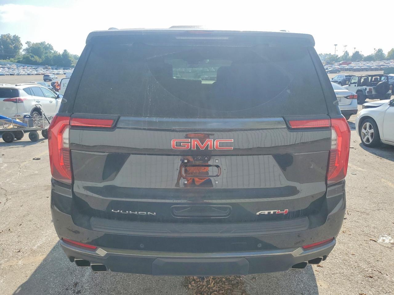 2025 GMC Yukon Xl At4 - Фото 6