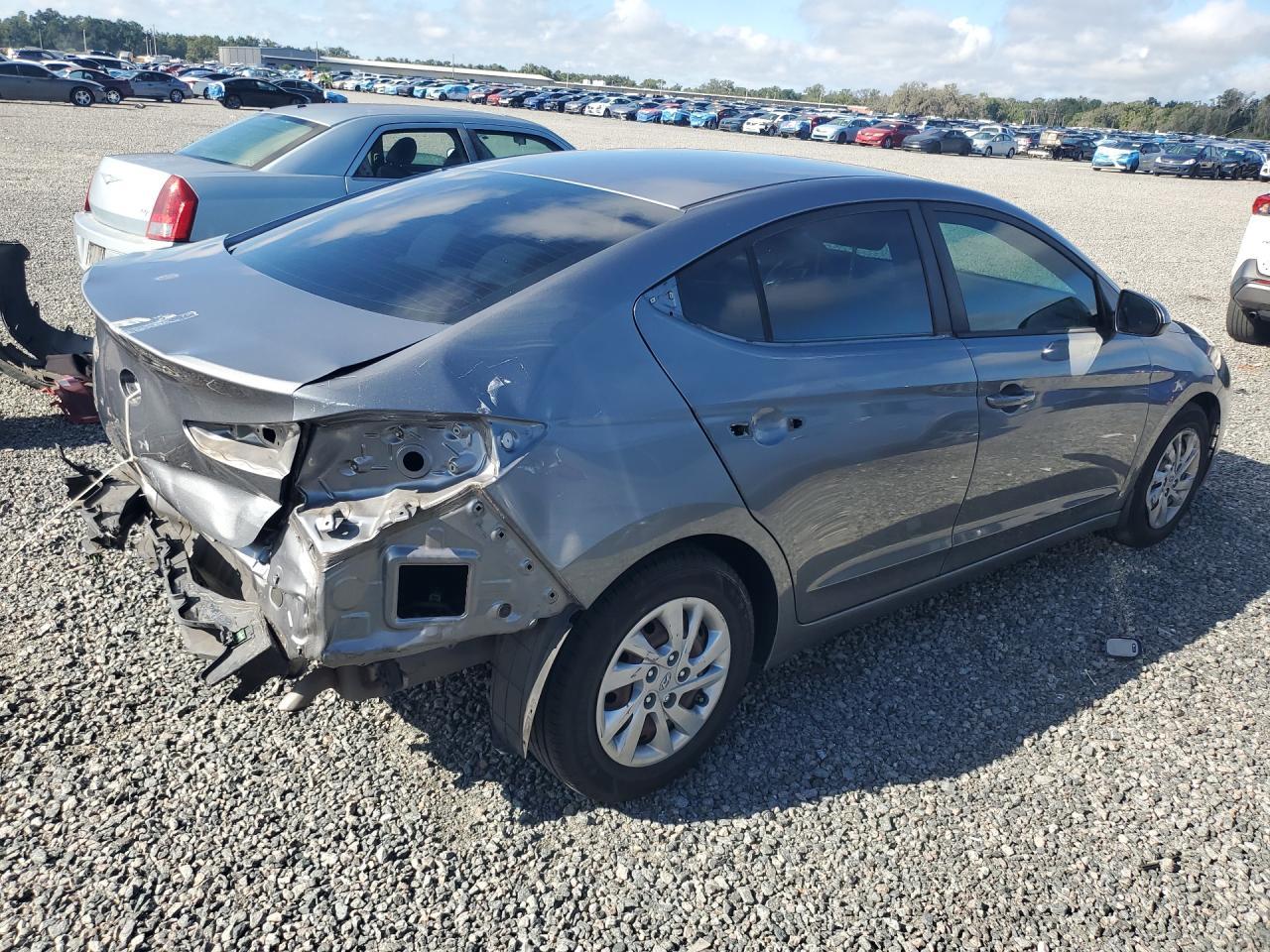 2019 Hyundai Elantra Se - Фото 3