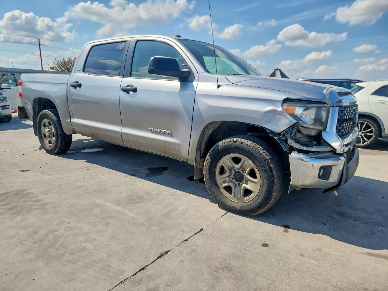 2018 Toyota Tundra Crewmax Sr5 - Image 4