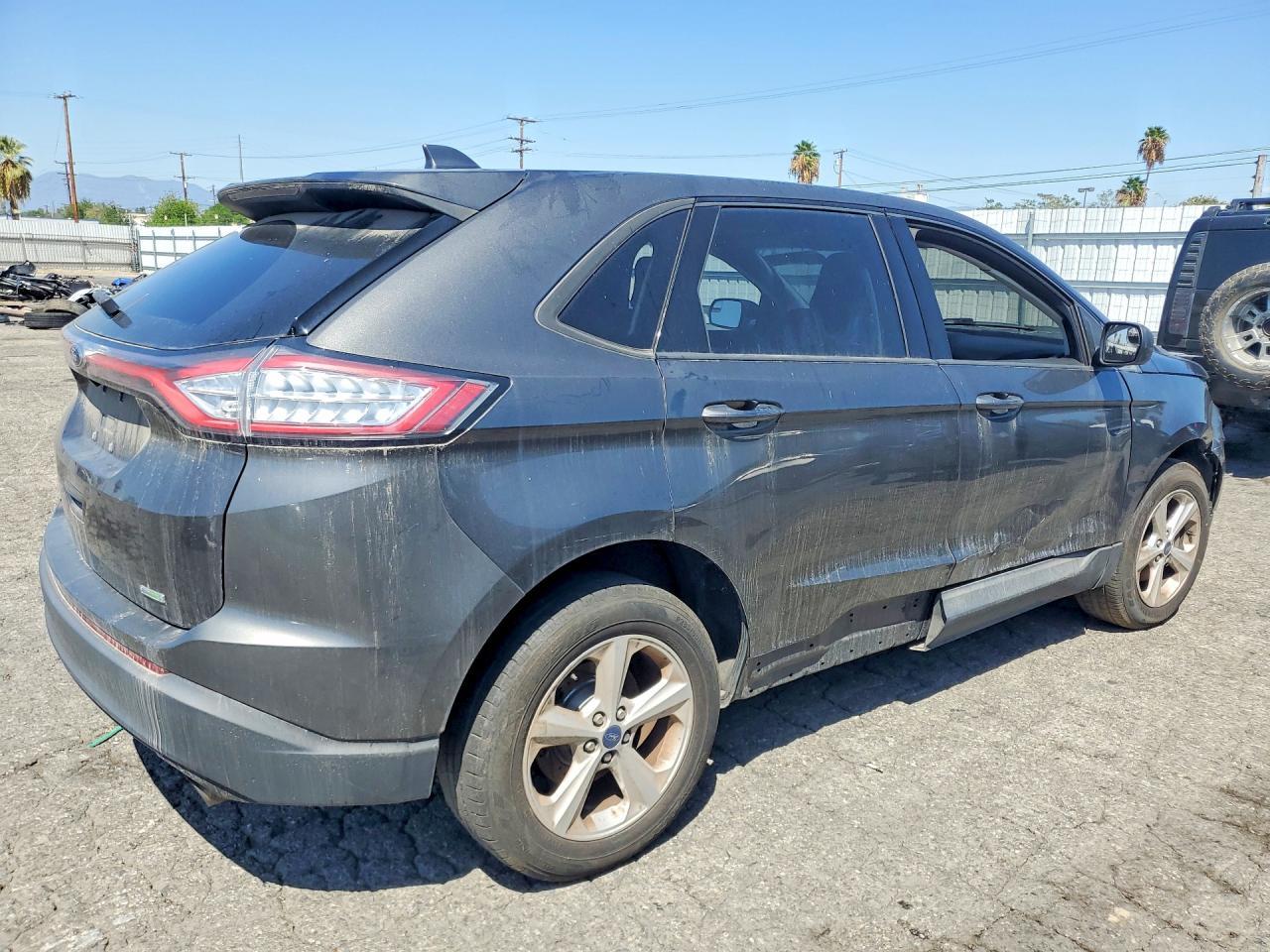 2018 Ford Edge Se - Фото 3