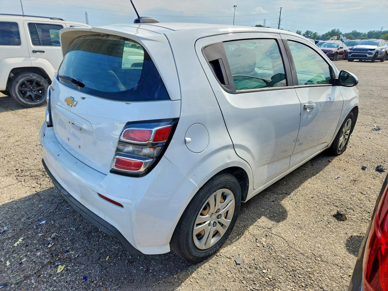 2020 Chevrolet Sonic - Image 3