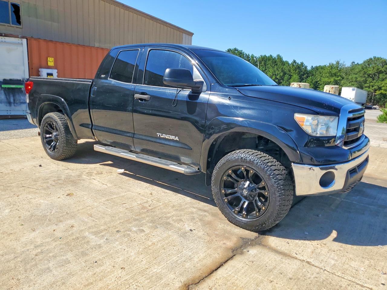 2010 Toyota Tundra Double Cab Sr5 - Image 4