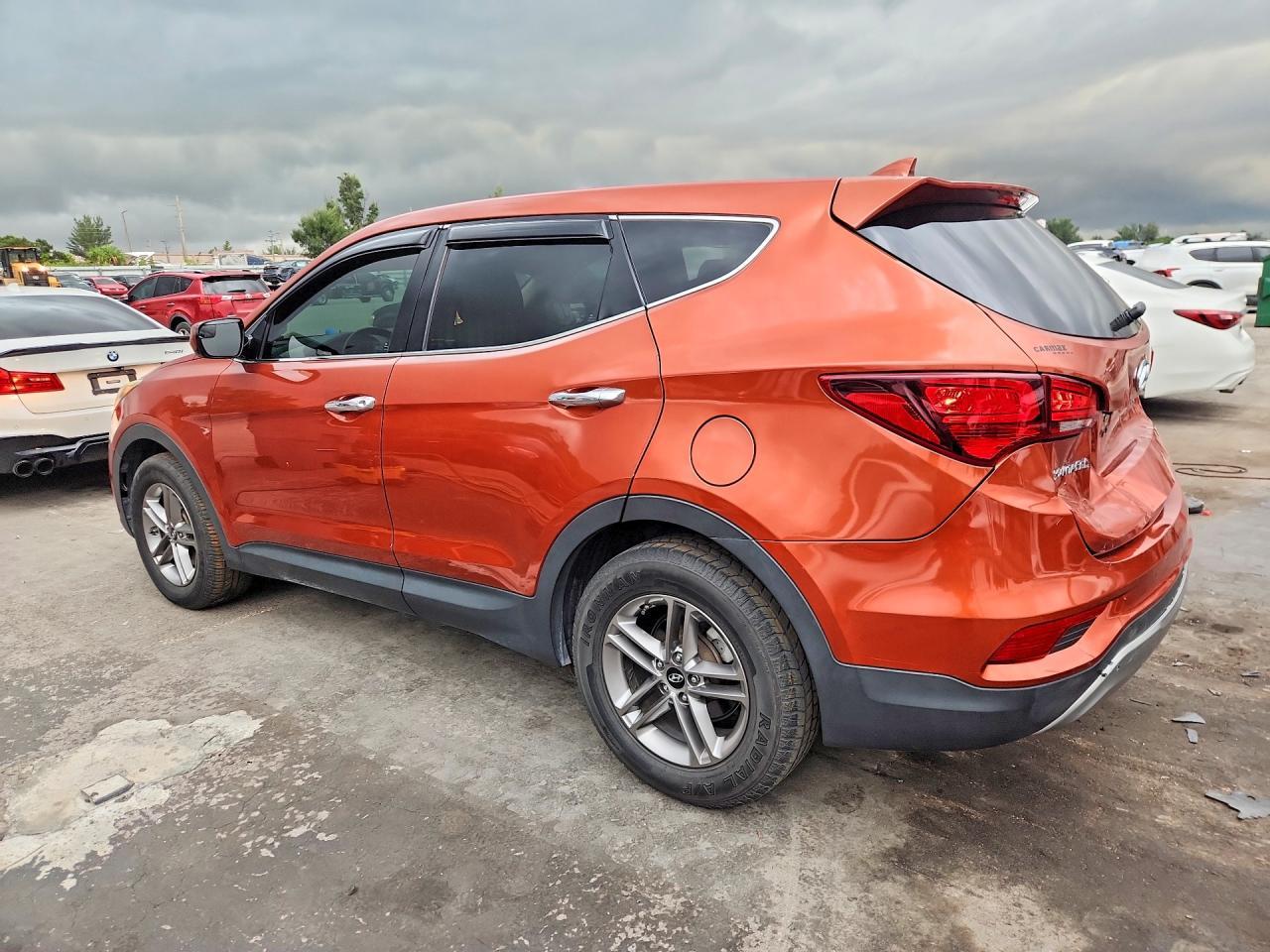 2017 Hyundai Santa Fe Sport 2.4L - Image 2