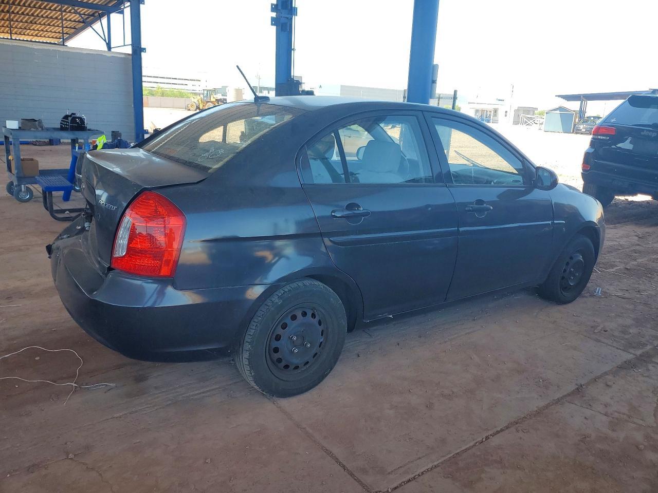 2010 Hyundai Accent Gls - Фото 3
