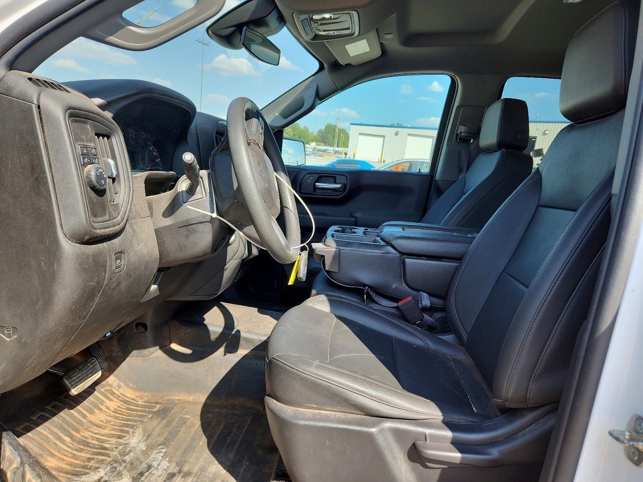 2023 Chevrolet Silverado C1500 - Фото 7