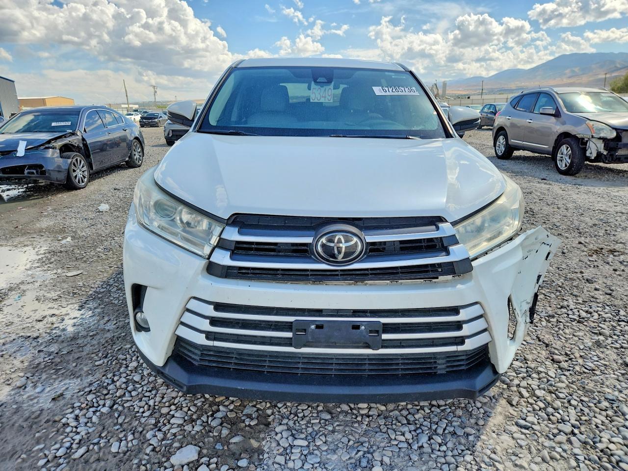 2017 Toyota Highlander Le Plus - Фото 5