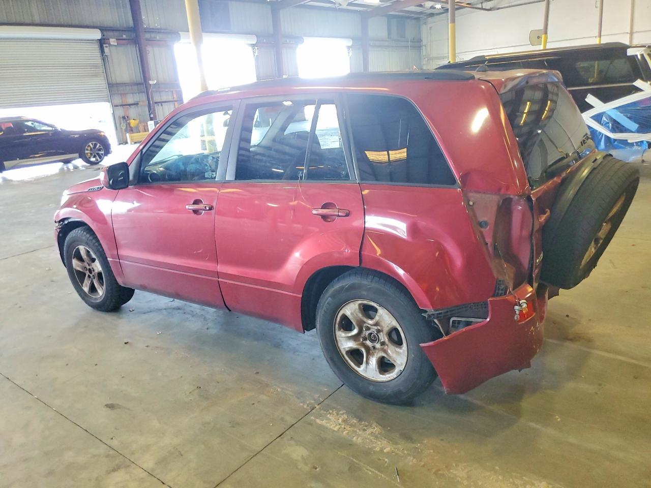 2006 Suzuki Grand Vitara Premium - Image 2