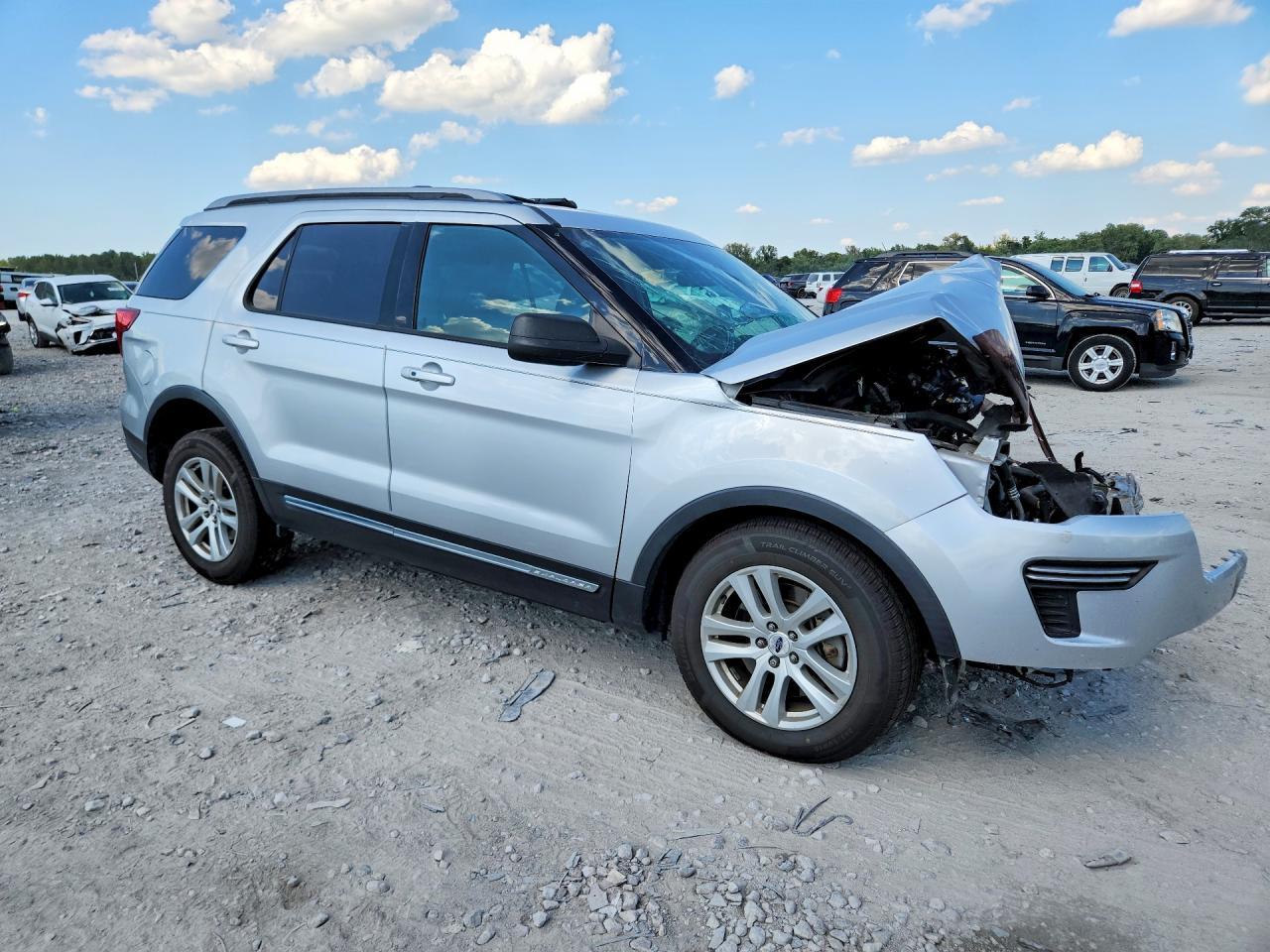 2019 Ford Explorer Xlt - Фото 4