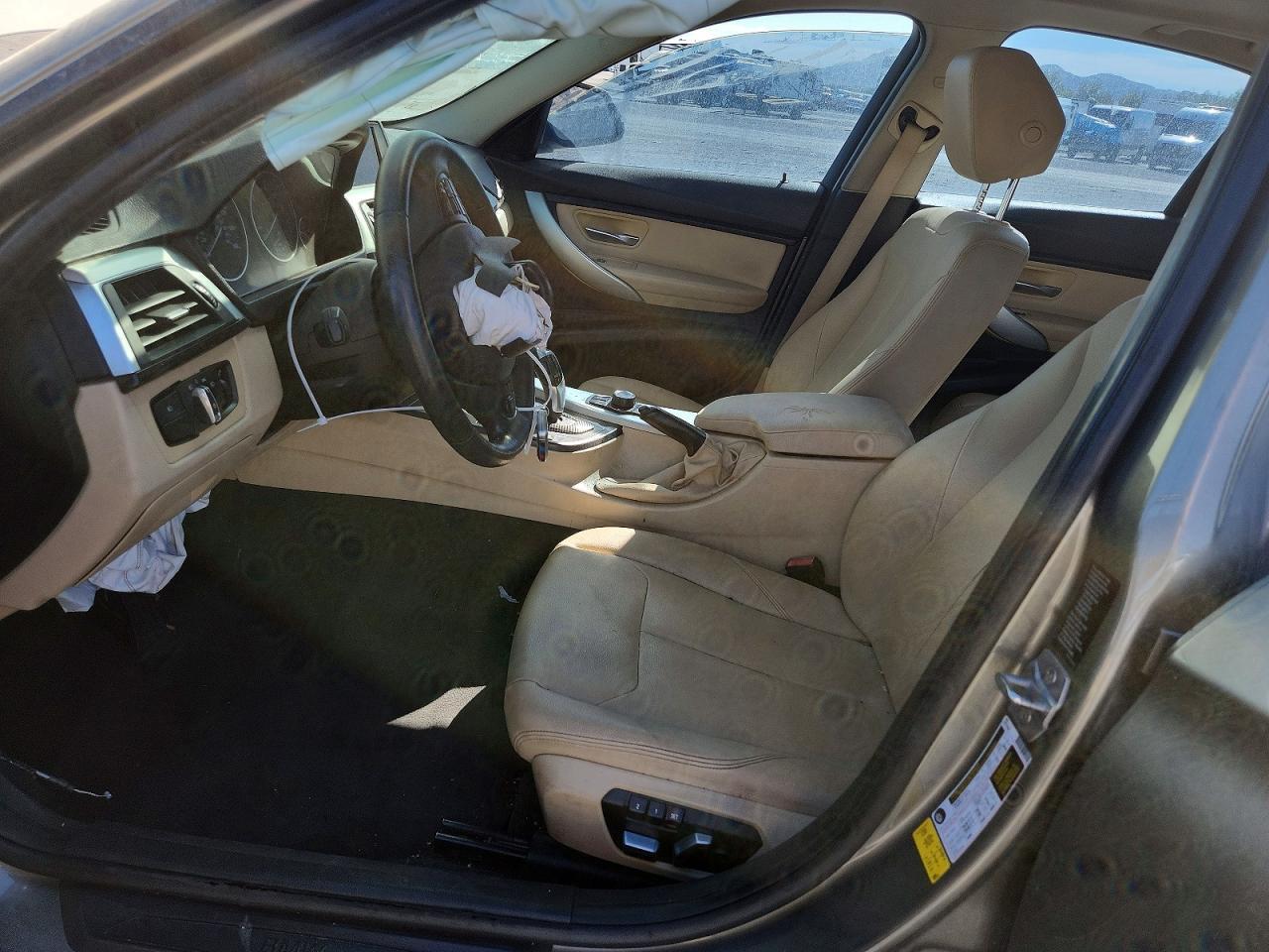 2017 BMW 320 I - Image 7
