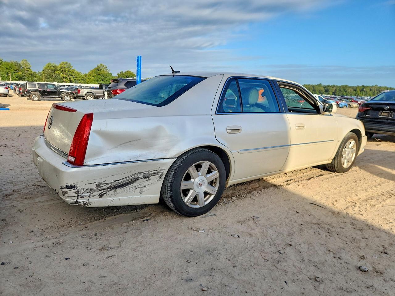 2008 Cadillac Dts - Фото 3