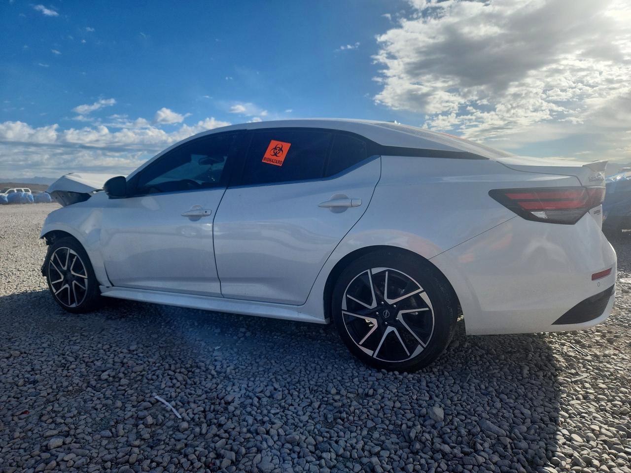 2024 Nissan Sentra Sr - Image 2