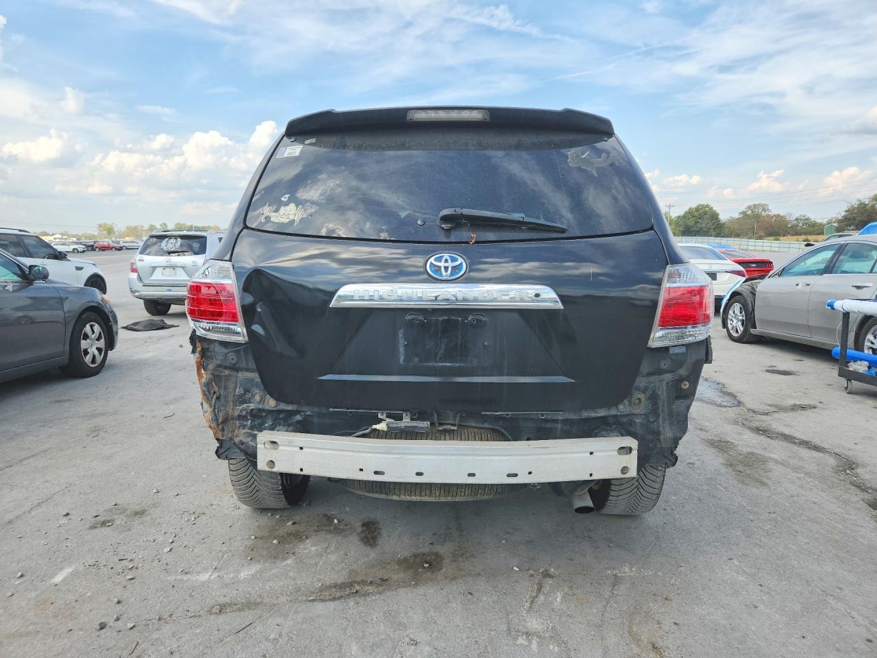 2013 Toyota Highlander Hybrid Limited - Image 6