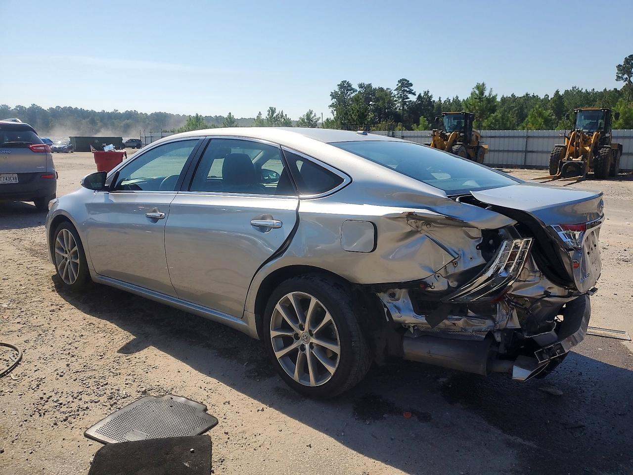 2015 Toyota Avalon Xle Touring - Image 2