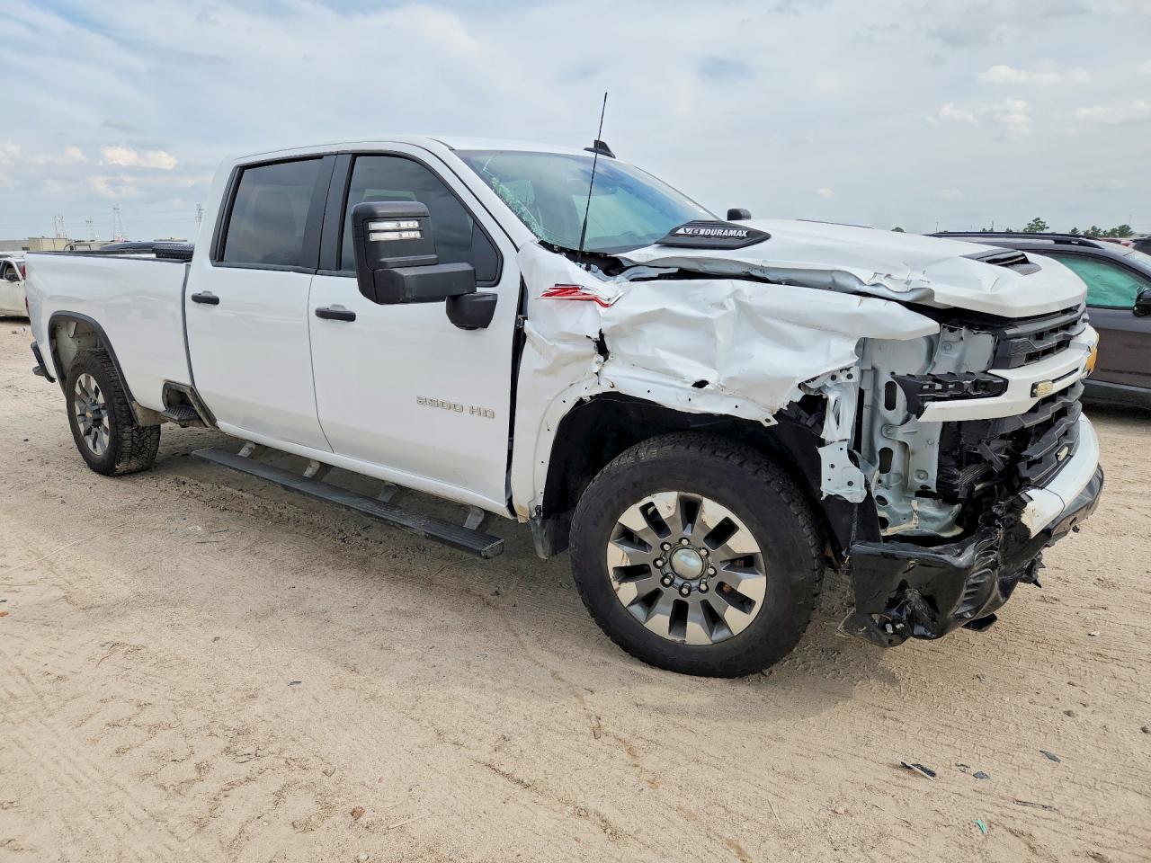 2026 Chevrolet Silverado K2500 Custom - Фото 4
