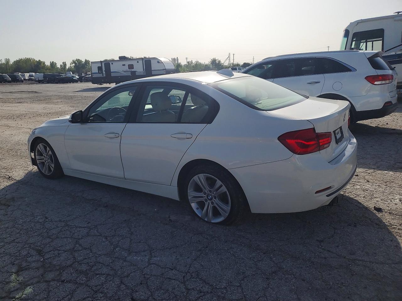2016 BMW 328 I Sulev - Фото 2