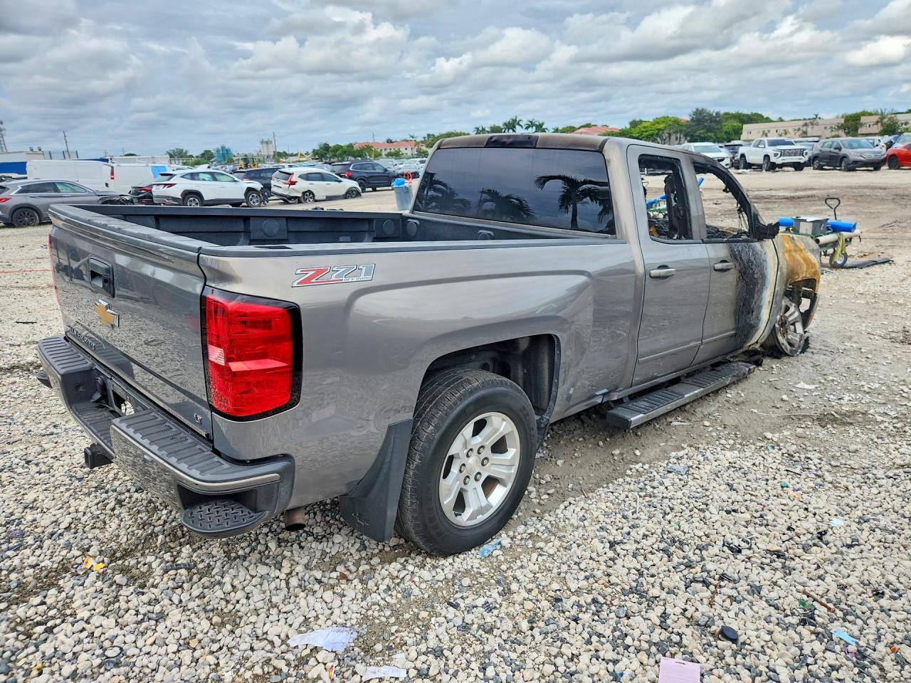 2017 Chevrolet Silverado K1500 Lt - Фото 3