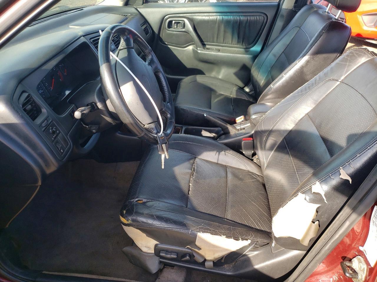 2002 Infiniti G20 Base - Image 7