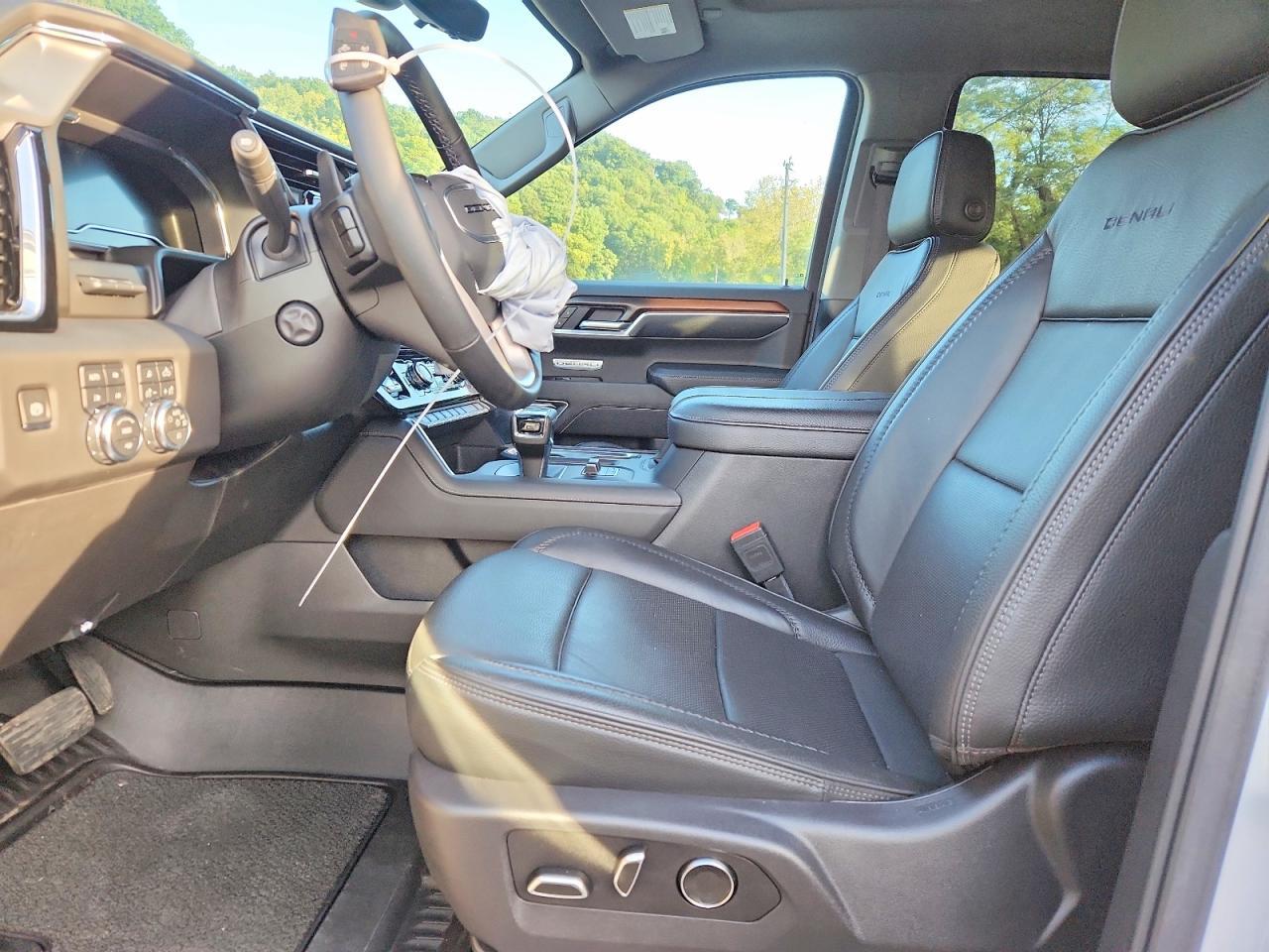2025 GMC Sierra K1500 Denali - Image 7