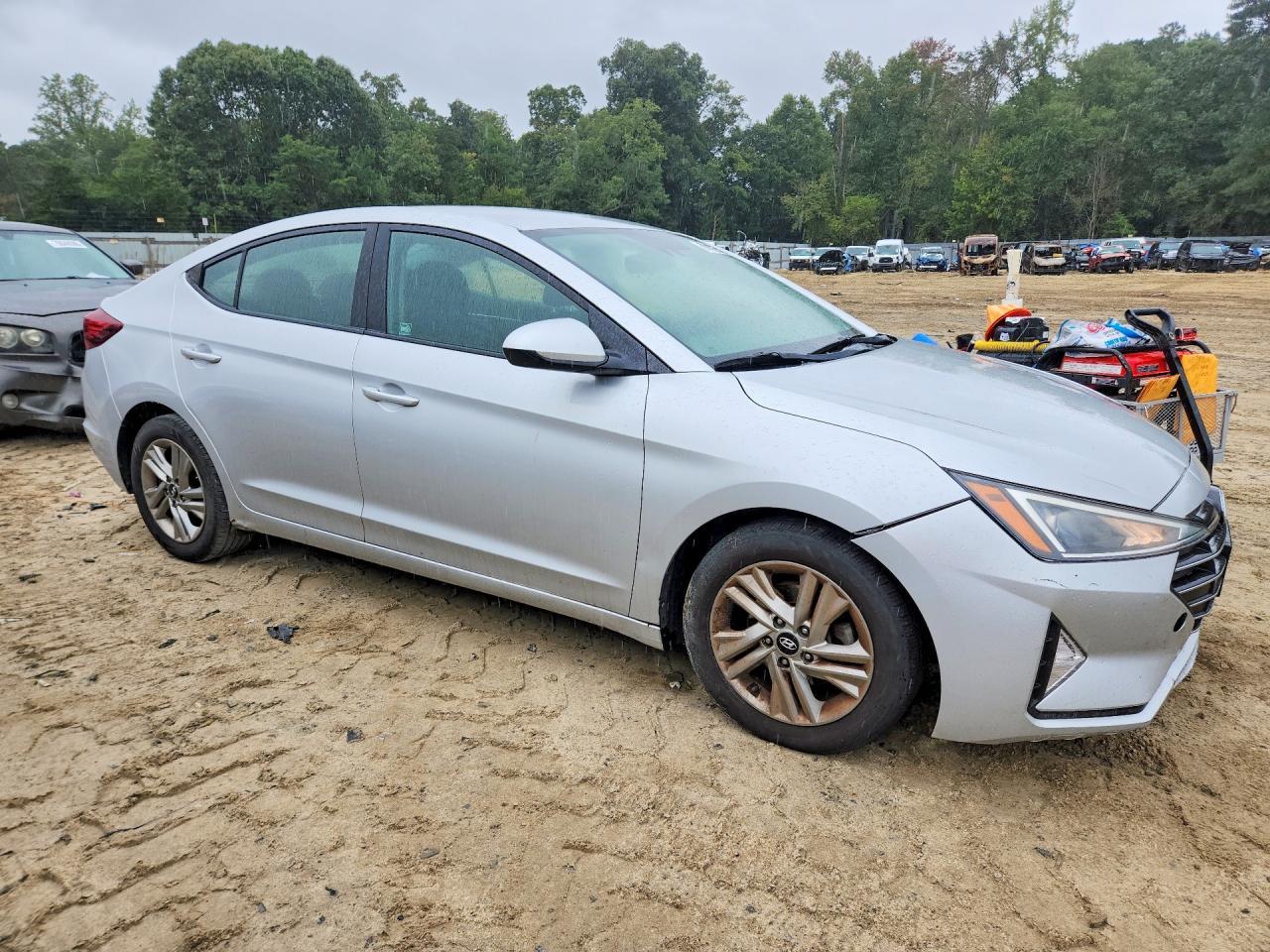 2019 Hyundai Elantra Se - Фото 4