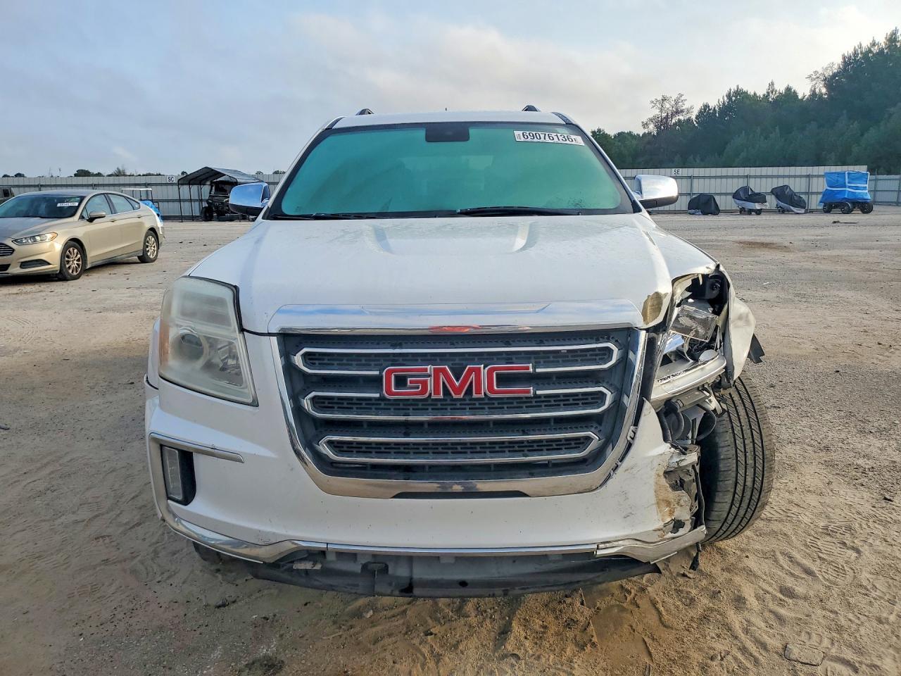 2017 GMC Terrain Slt - Image 5