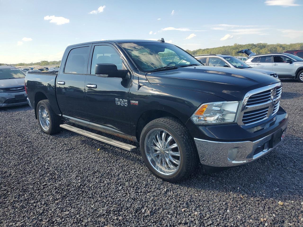 2015 Ram 1500 Slt - Image 4
