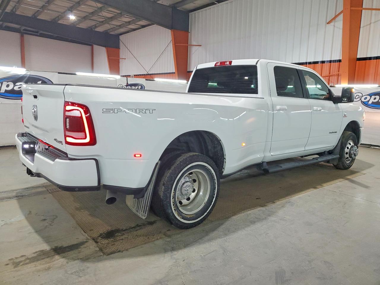 2024 Ram 3500 Big Horn - Фото 3