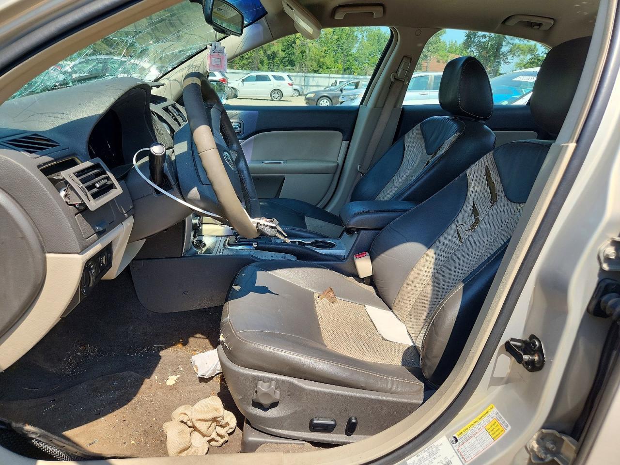 2011 Mercury Milan Premier - Image 7