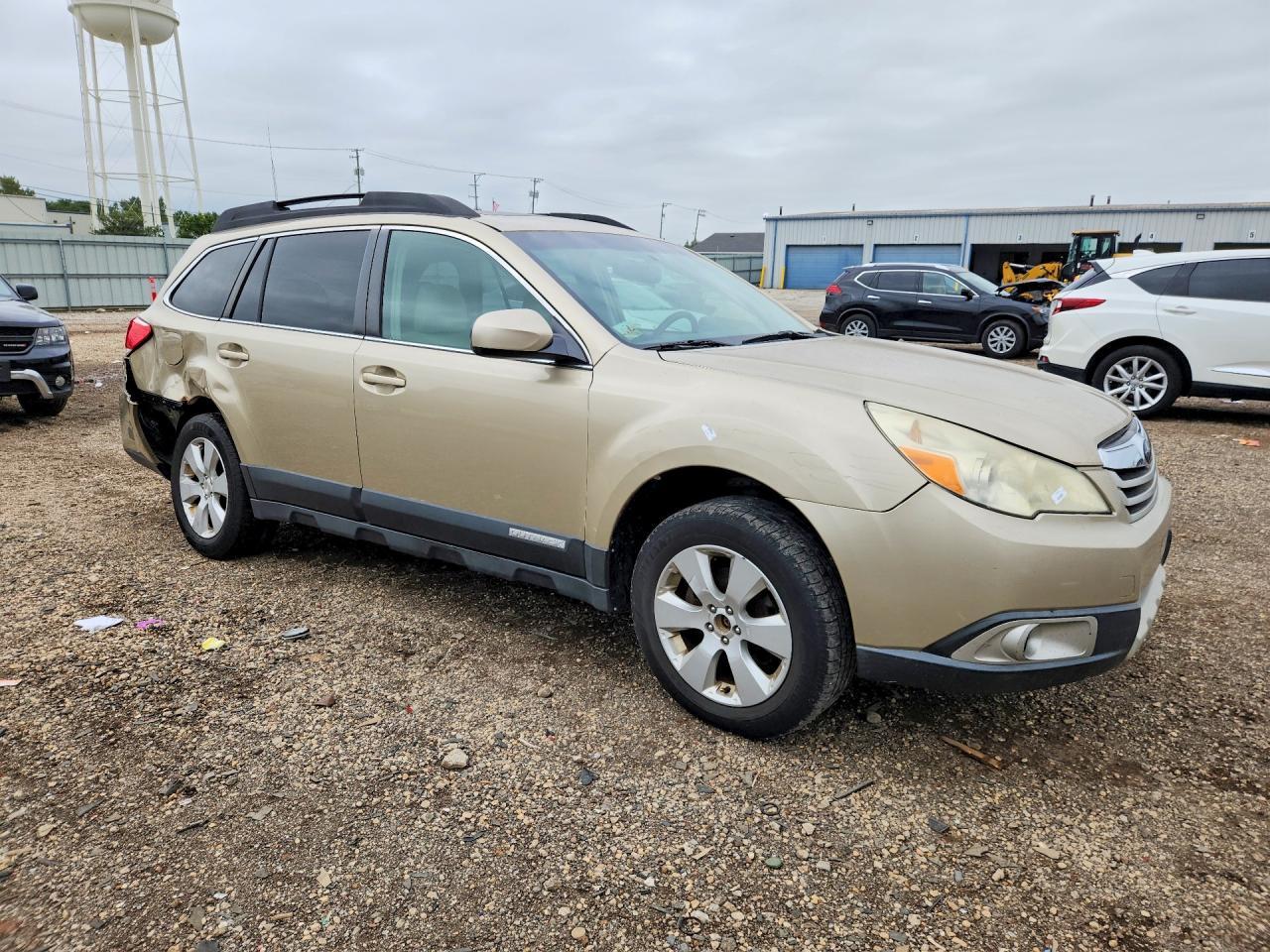 2010 Subaru Outback 2.5I Premium - Image 4