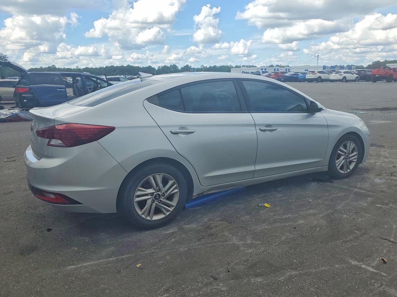 2020 Hyundai Elantra Sel - Image 3