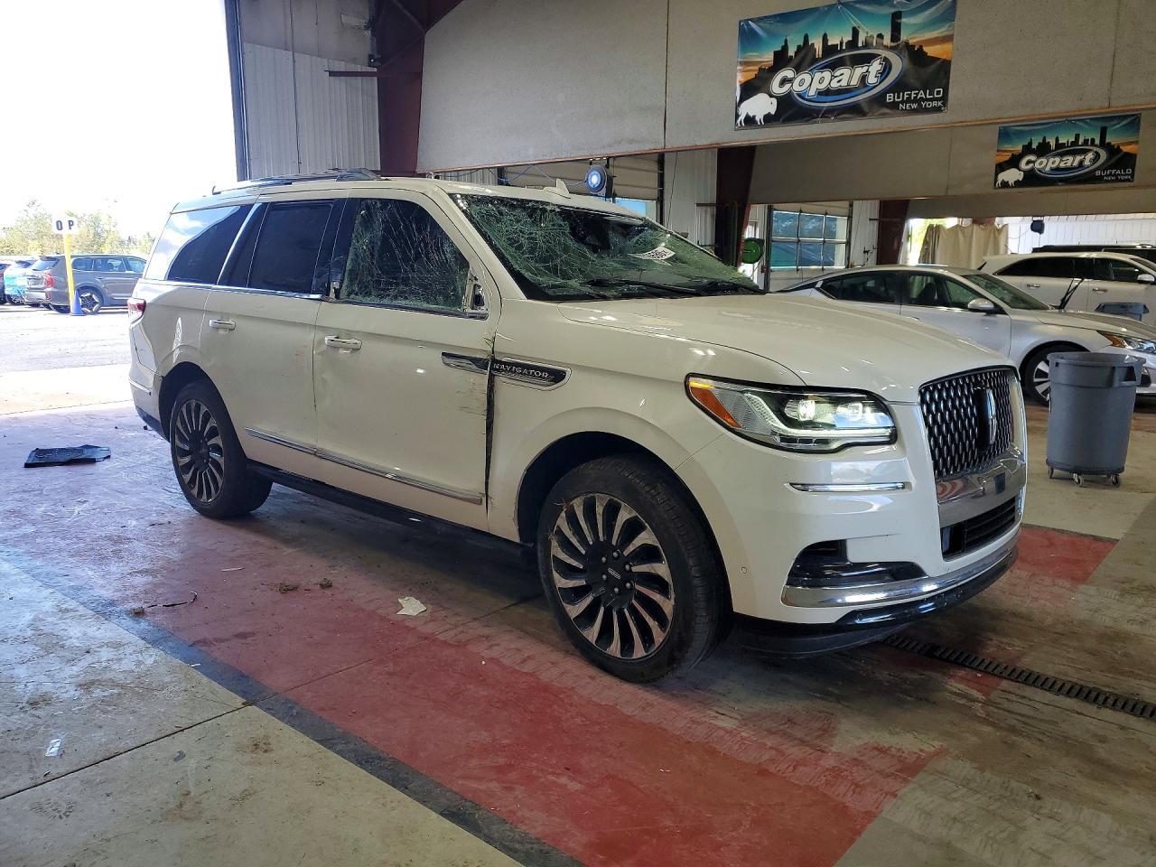 2024 Lincoln Navigator Black Label - Image 4