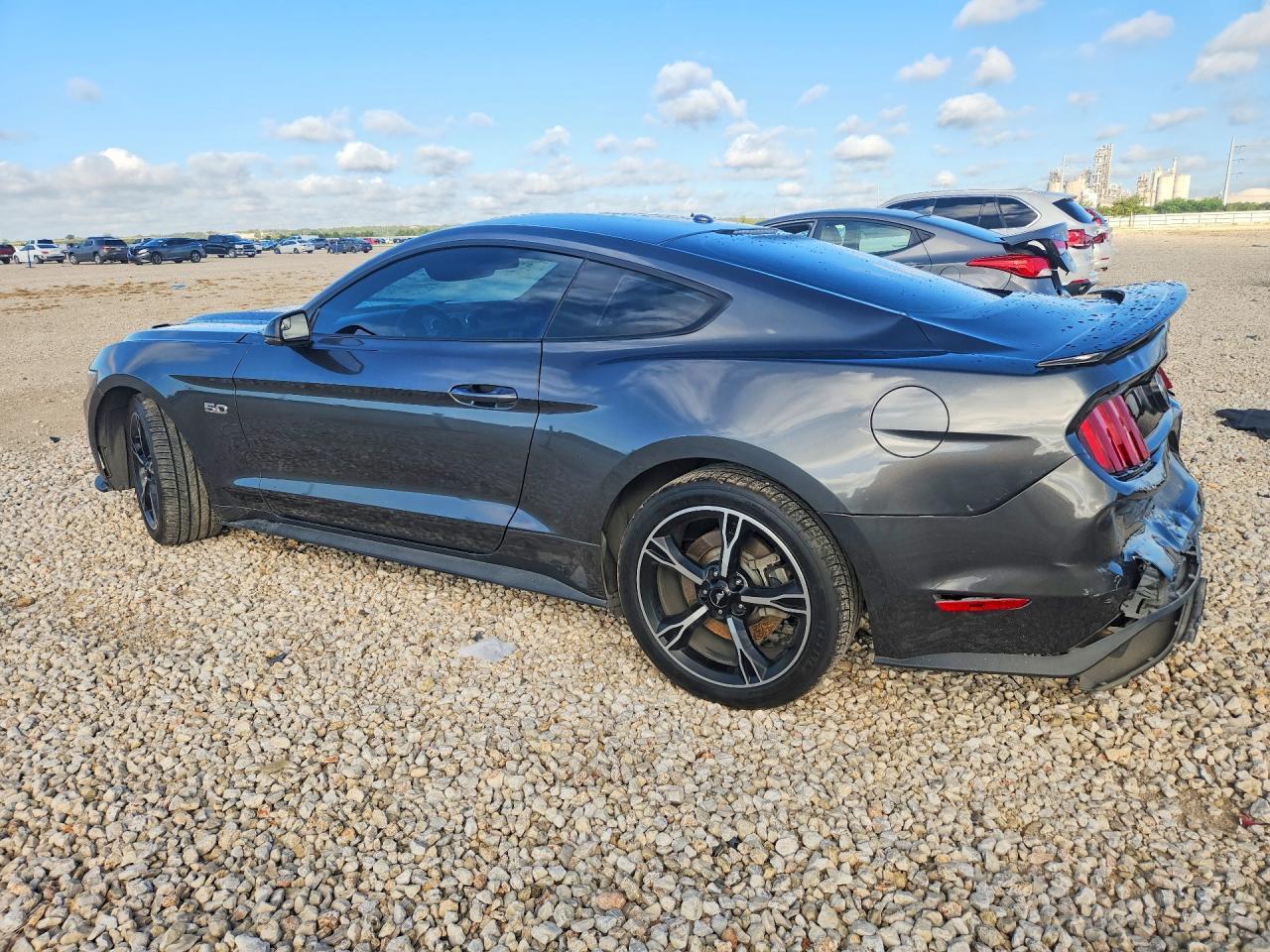 2017 Ford Mustang Gt - Image 2