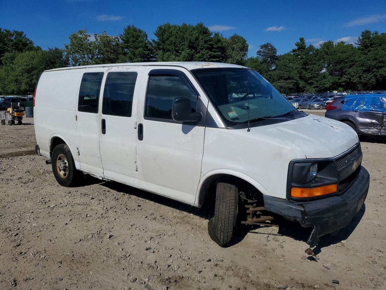2009 Chevrolet Express 2500 Delivery Van - Фото 4