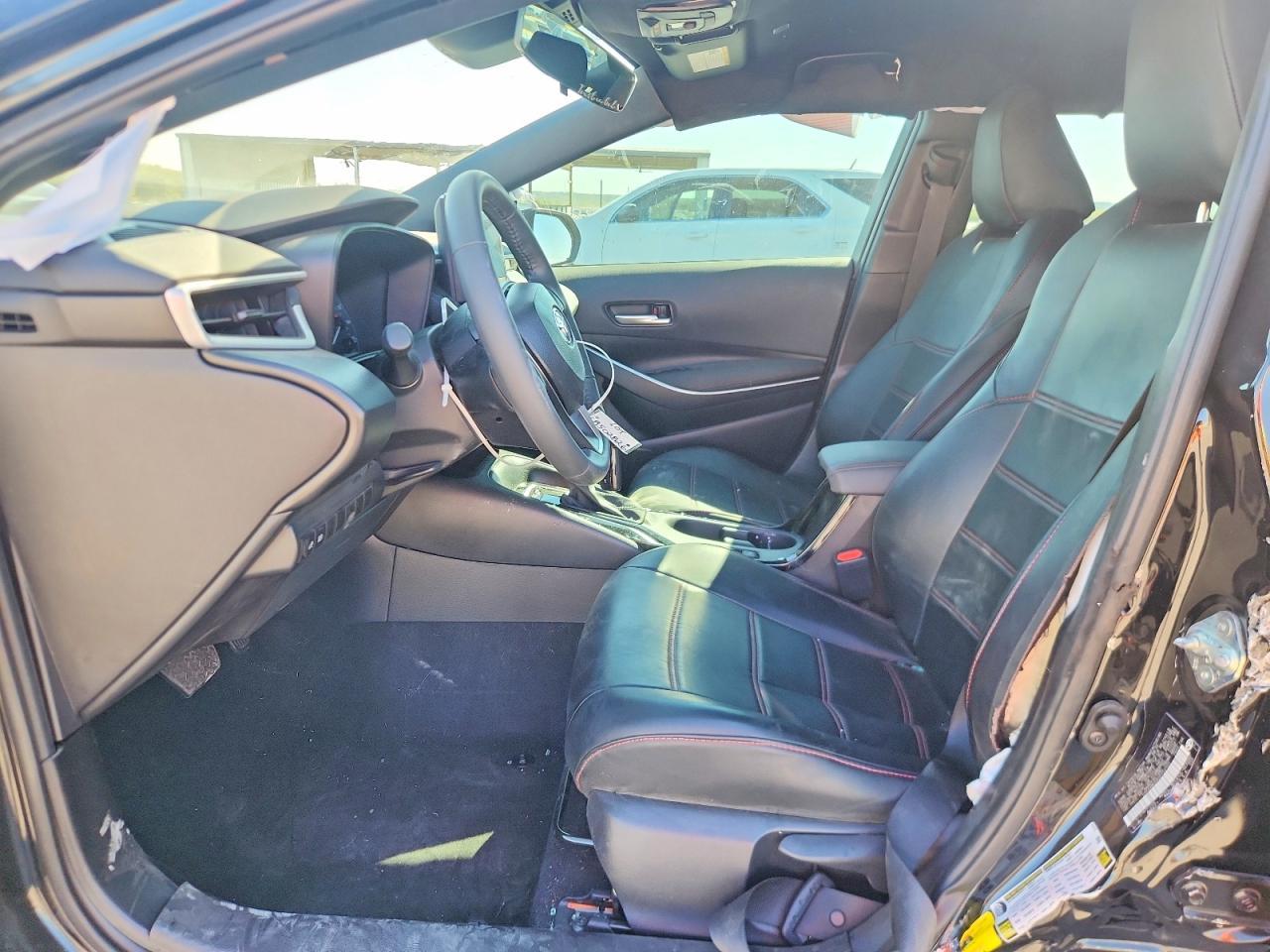 2025 Toyota Corolla Se - Image 7
