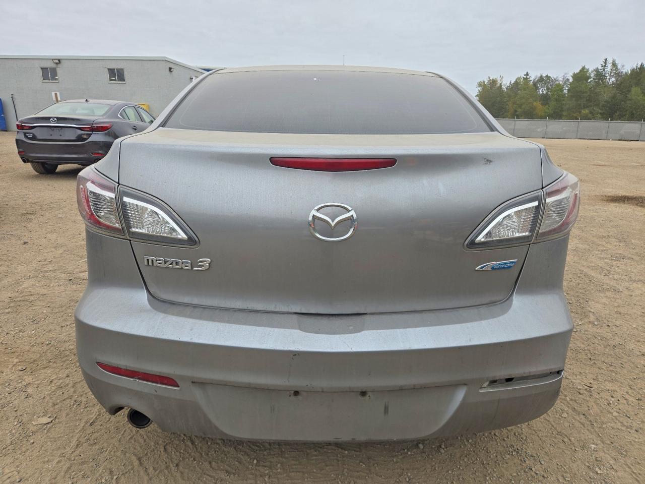 2012 Mazda Mazda3I - Image 6