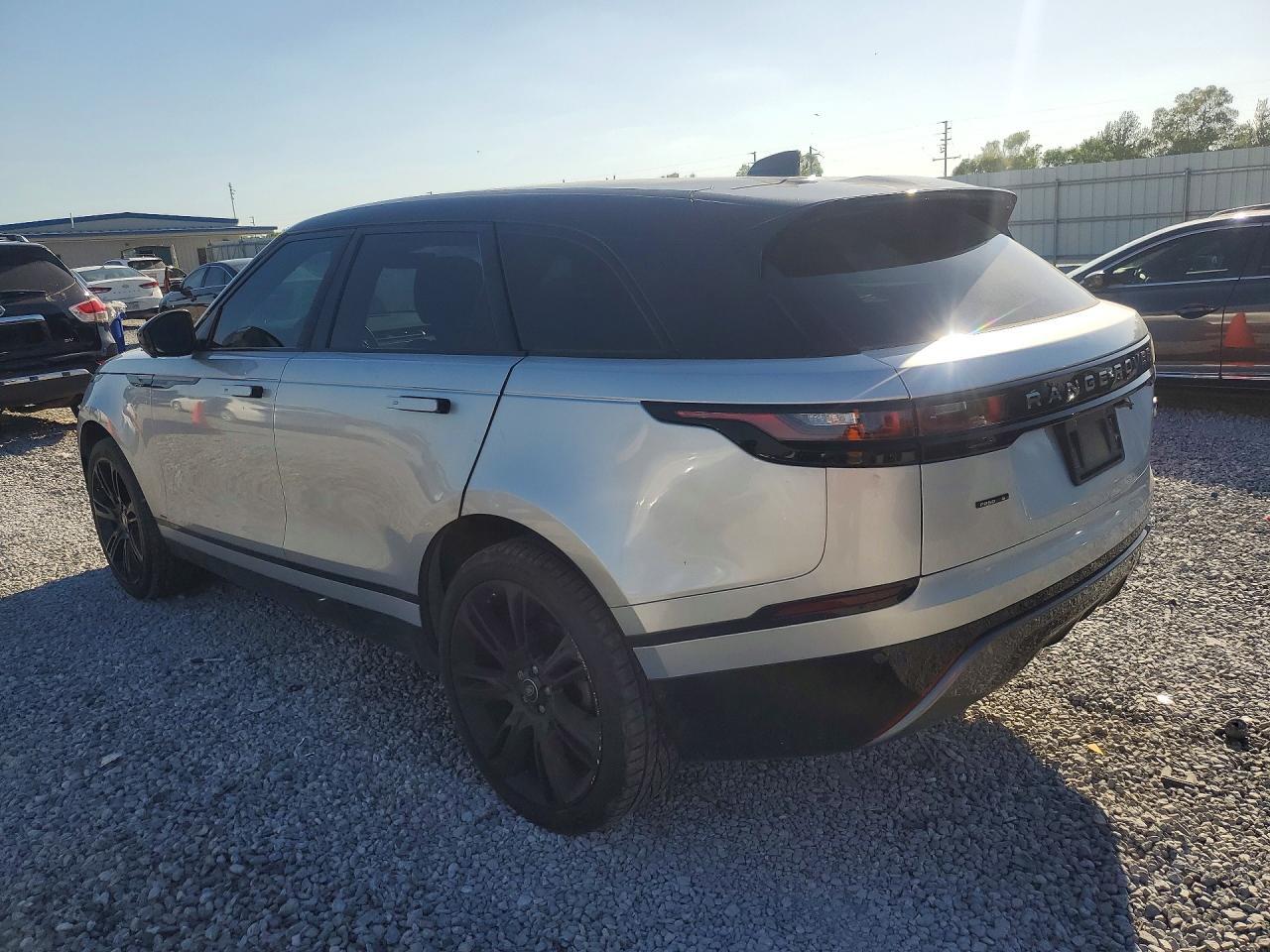 2020 Land Rover Range Rover Velar R-Dynamic S - Фото 2
