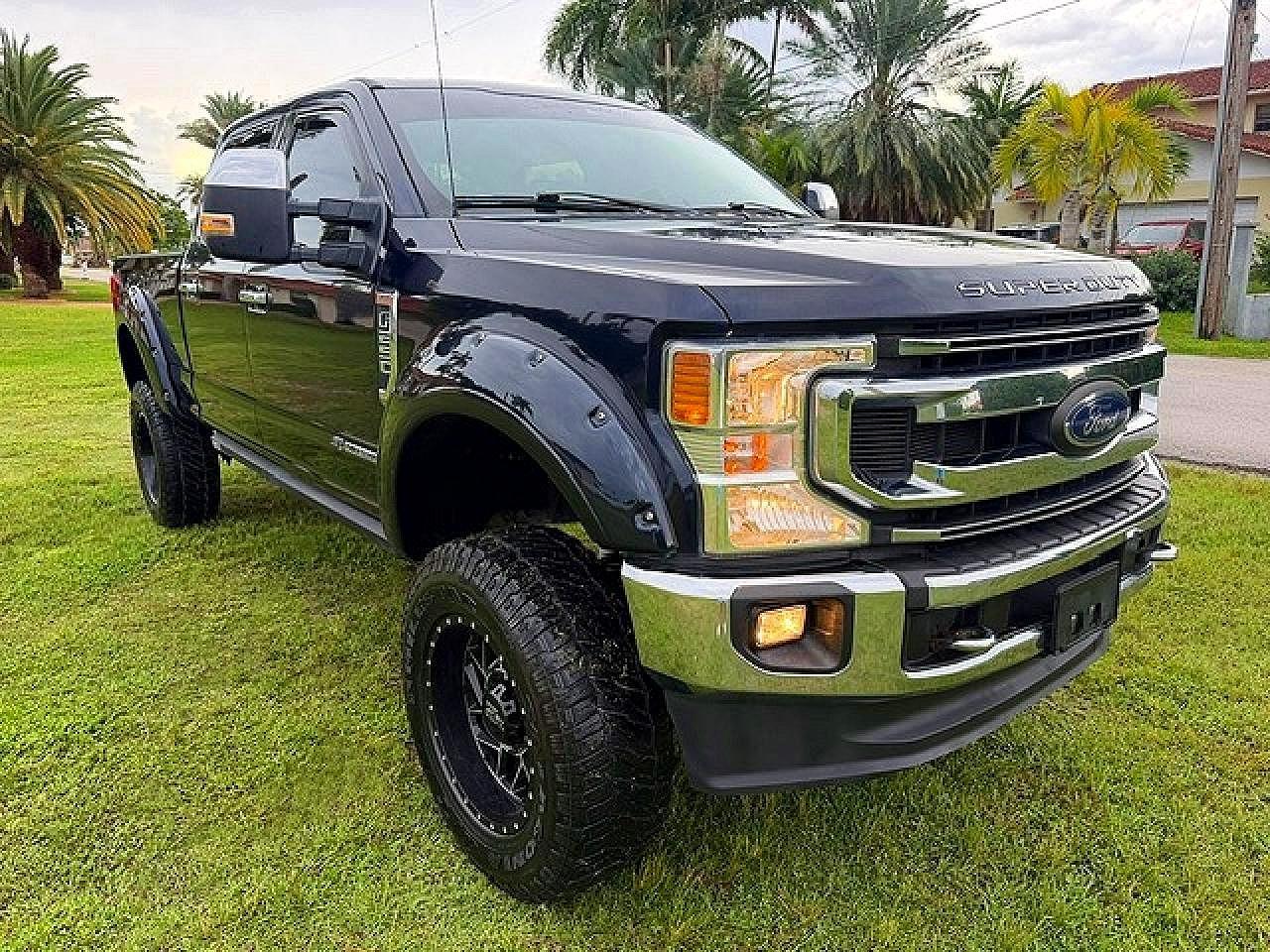 2021 Ford F250 Super Duty - Фото 4