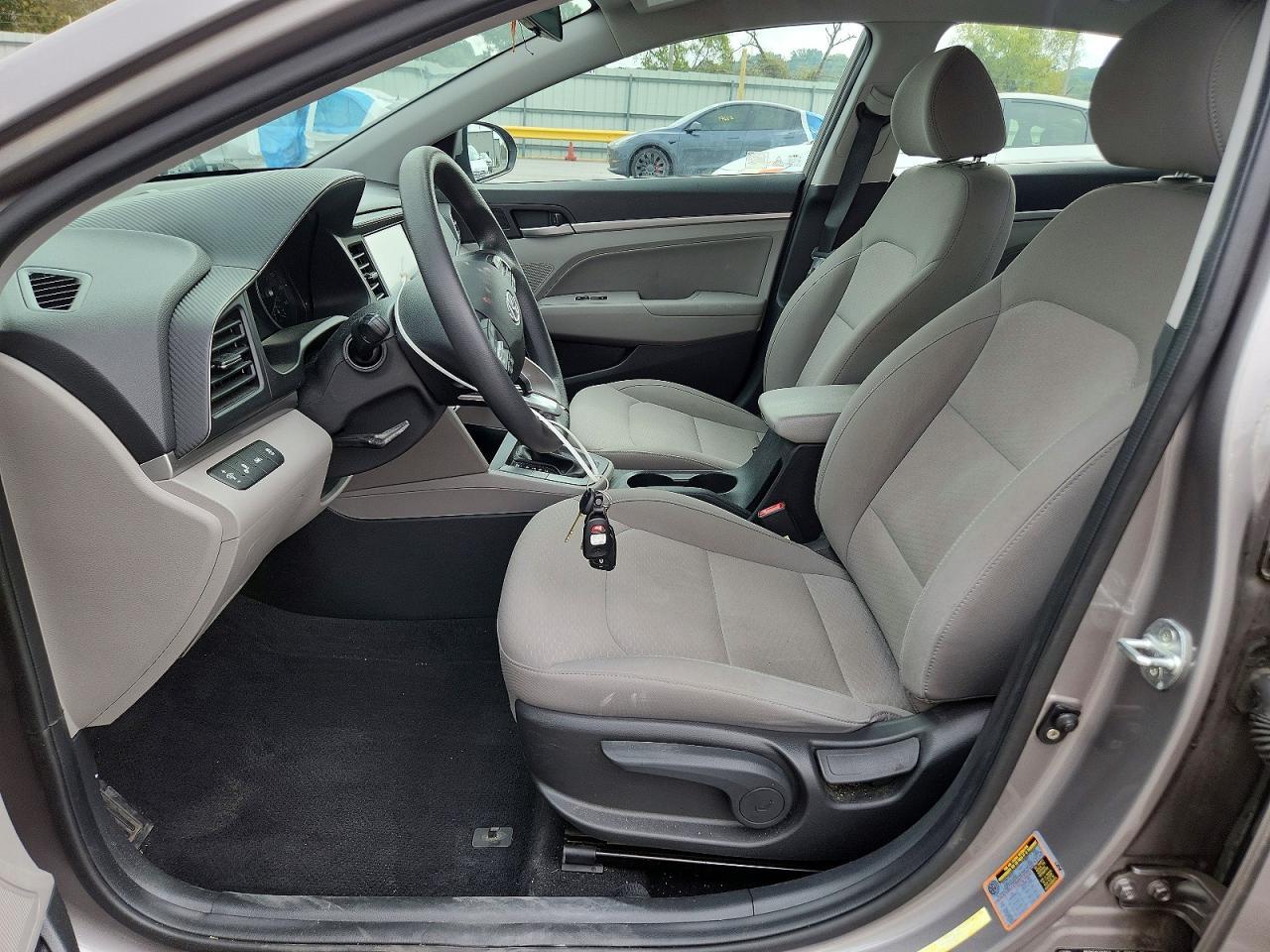 2020 Hyundai Elantra Sel - Фото 7