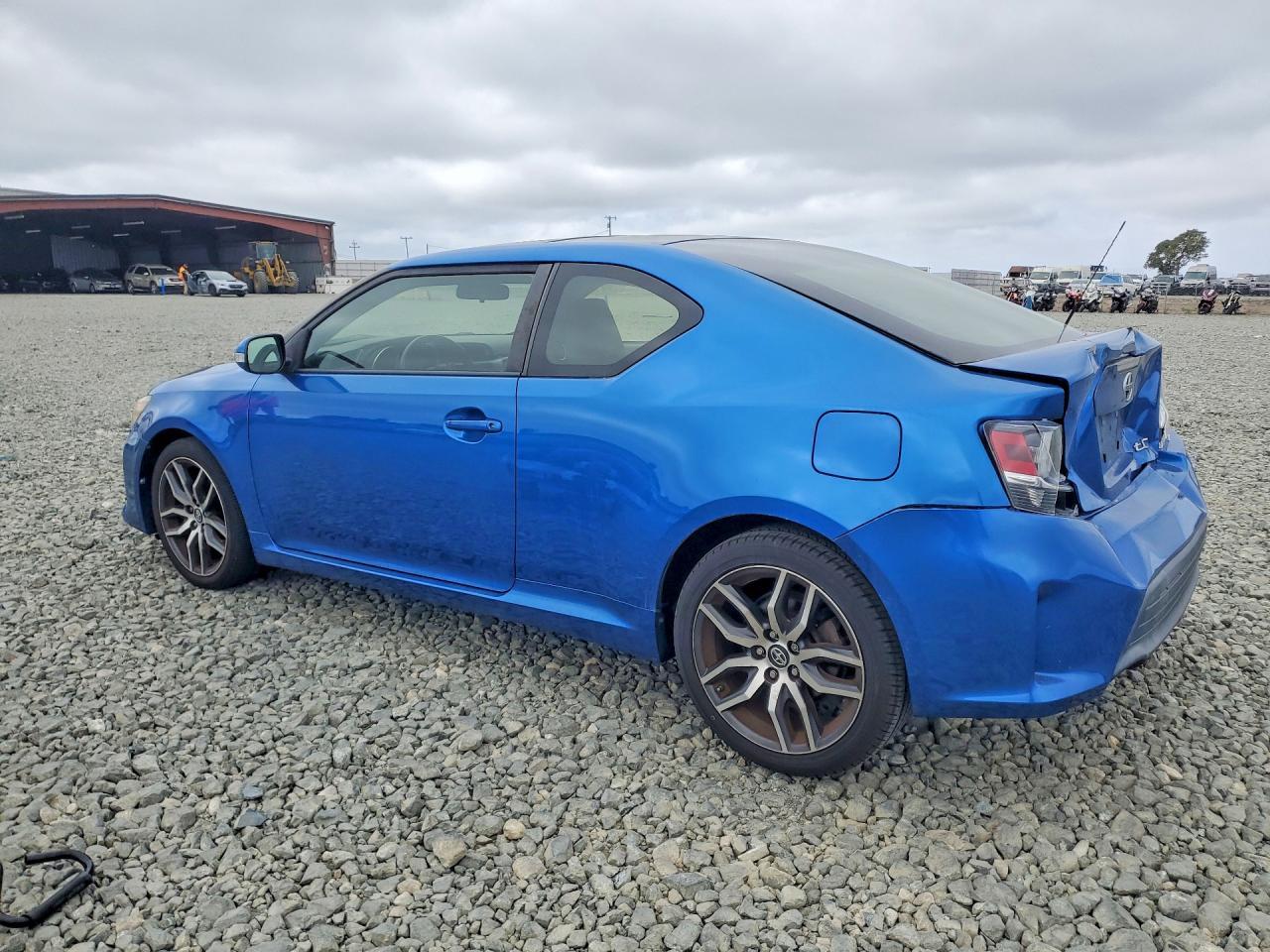 2015 Scion Tc Base - Фото 2