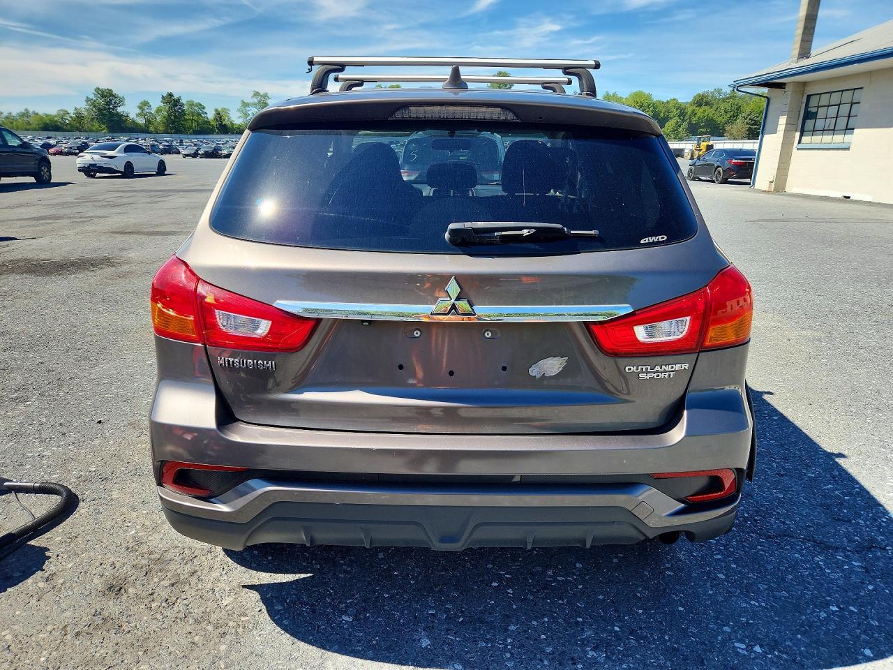 2018 Mitsubishi Outlander Sport Es - Image 6