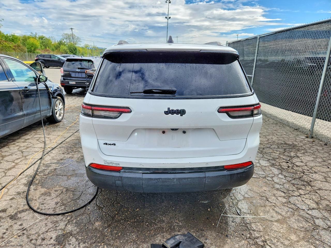 2022 Jeep Grand Cherokee L Laredo - Фото 6
