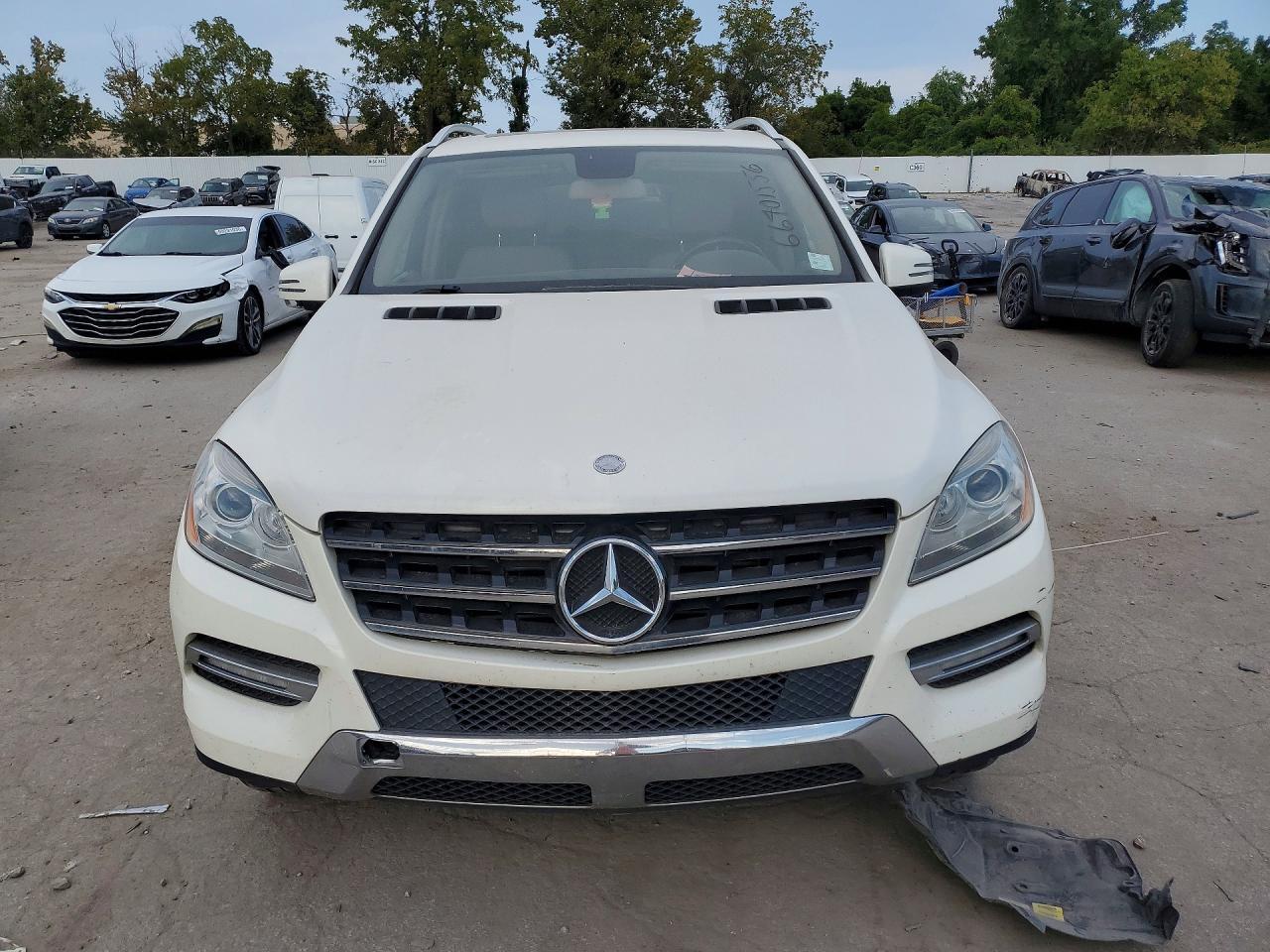 2012 Mercedes-Benz Ml 350 Bluetec - Image 5