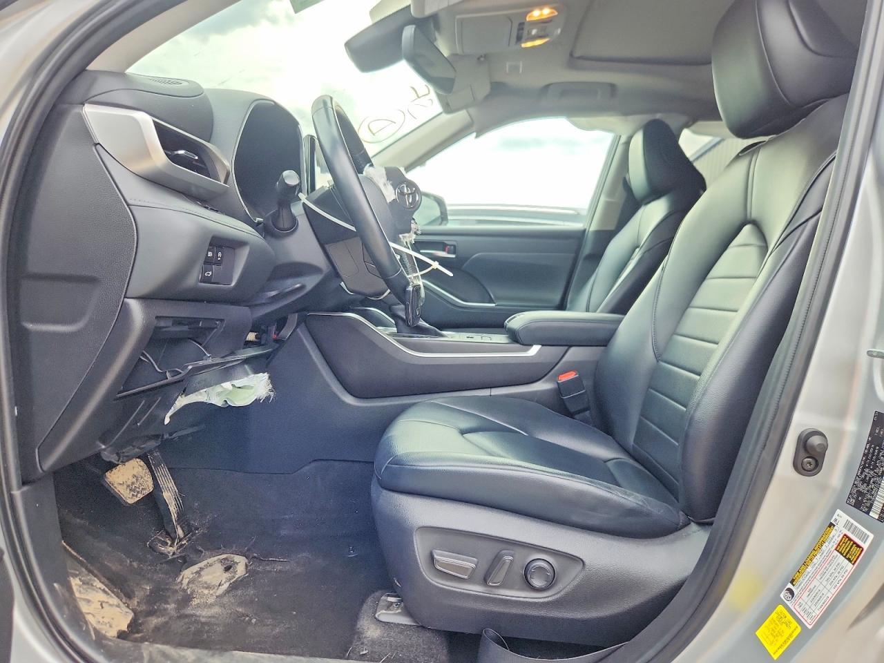 2023 Toyota Highlander Xle - Image 7